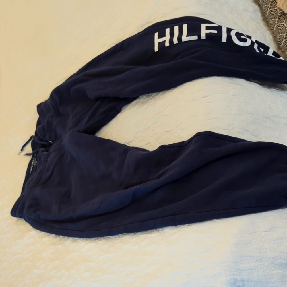 Sweat pants